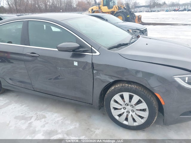 Chrysler 200 2015 1C3CCCFB3FN737174 Image 6