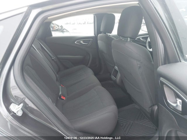 Chrysler 200 2015 1C3CCCFB3FN737174 Image 8