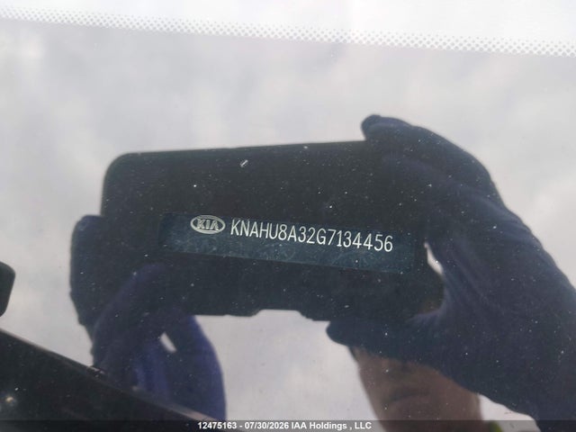 12475163 :رقم المزاد ، KNAHU8A32G7134456 vin ، 2016 Kia Rondo مزاد بيع