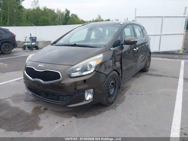 KIA Rondo 2016 KNAHU8A32G7134456 Image 2