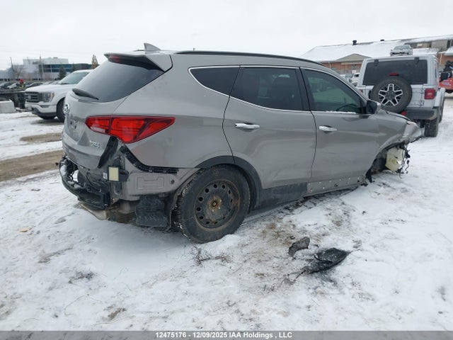 5NMZUDLB0JH070101 Hyundai SANTA FE SPORT