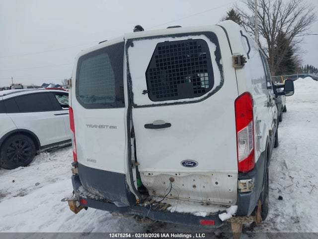 1FTYR1ZG6HKA93198 Ford Transit-250