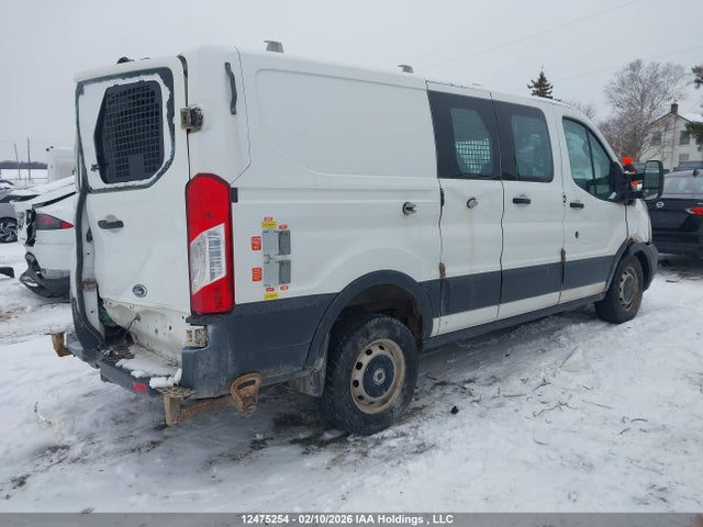 1FTYR1ZG6HKA93198 Ford Transit-250