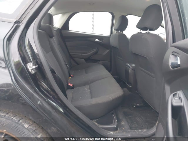 Ford FOCUS SE 2015 1FADP3F27FL332229 Image 8