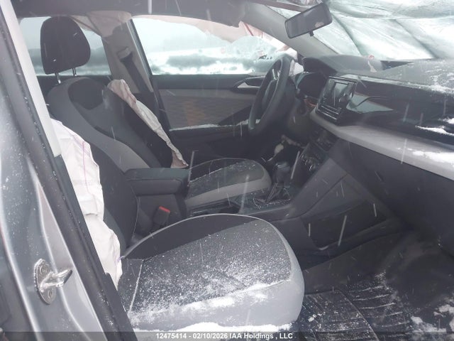 12475414 :رقم المزاد ، 3VVCX7B26NM043943 vin ، 2022 Volkswagen Taos Trendline مزاد بيع