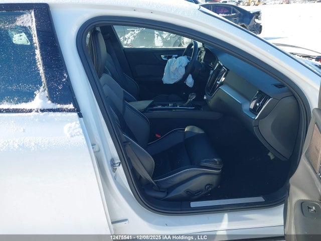7JR102TM6MG118812 Volvo S60 T5 R-design