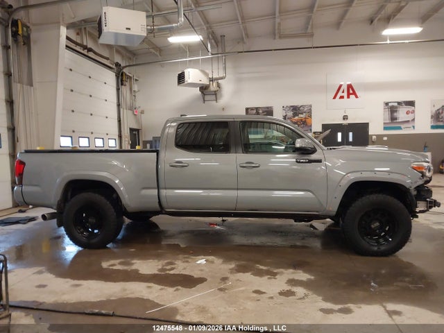 5TFDZ5BN3JX031555 Toyota Tacoma Dbl Cab/sr5/trd Sport/or