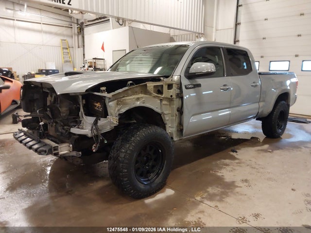 5TFDZ5BN3JX031555 Toyota Tacoma Dbl Cab/sr5/trd Sport/or