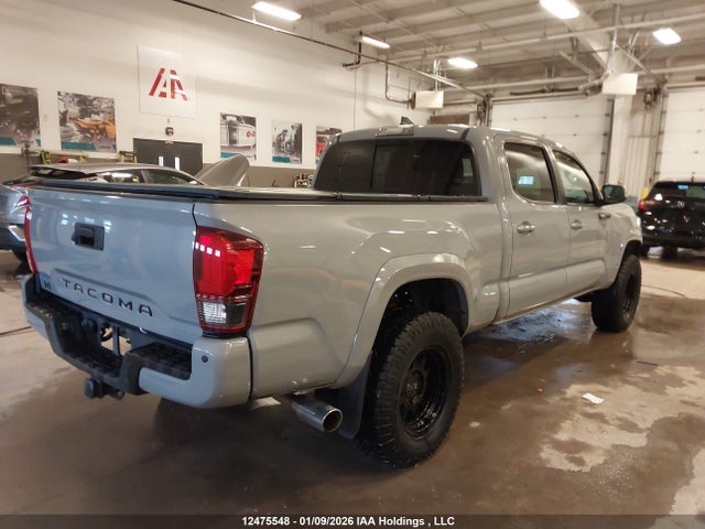 5TFDZ5BN3JX031555 Toyota Tacoma Dbl Cab/sr5/trd Sport/or