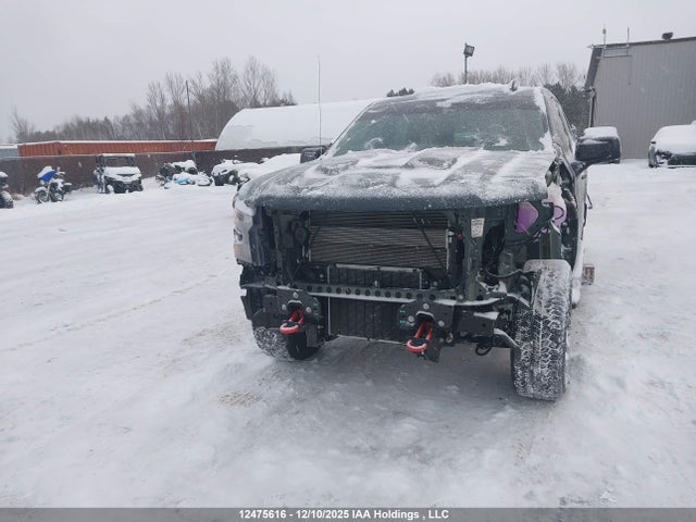 3GCUKCE8XSG183949 Chevrolet Silverado 1500 4wd Custom Trail Boss