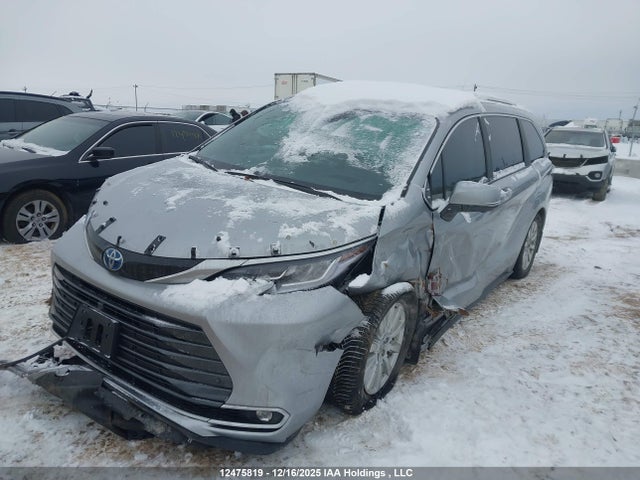 5TDGSKFC3SS204376 Toyota Sienna Limited 7-passenger