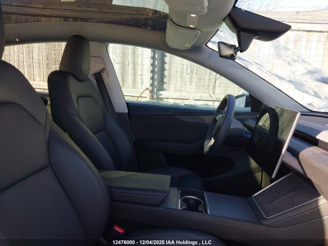 7SAYGDEE4TF337581 Tesla Model Y Long Range/long Range Launch Series