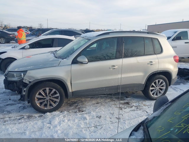12476003 :رقم المزاد ، WVGJV3AX8EW517663 vin ، 2014 Volkswagen Tiguan Comfortline/highline/trendline مزاد بيع