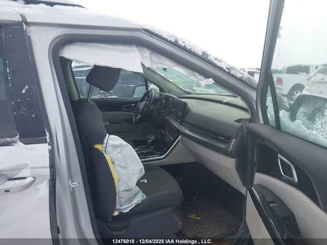KNDNB5H36N6062860 KIA Carnival Lx/lx+