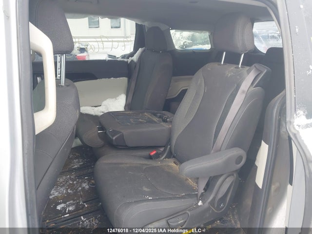 KNDNB5H36N6062860 KIA Carnival Lx/lx+