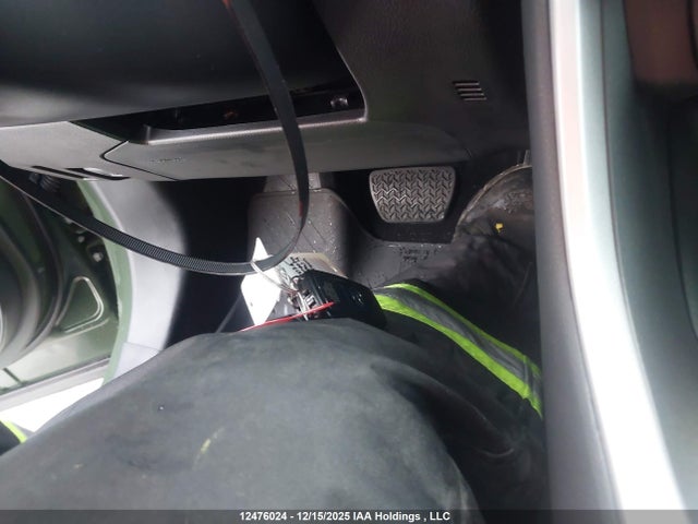 2T3RWRFVXSW291859 Toyota Rav4 Xle/woodland Edition