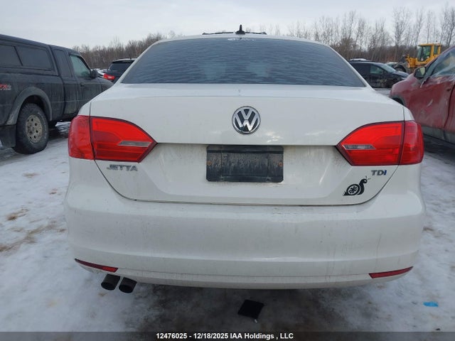 12476025 :رقم المزاد ، 3VWLL7AJ5DM424682 vin ، 2013 Volkswagen Jetta Tdi مزاد بيع