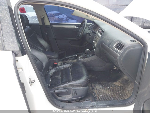 12476025 :رقم المزاد ، 3VWLL7AJ5DM424682 vin ، 2013 Volkswagen Jetta Tdi مزاد بيع
