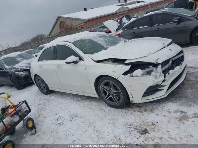 WDD3G4FBXKW001140 Mercedes-Benz A 220 4matic