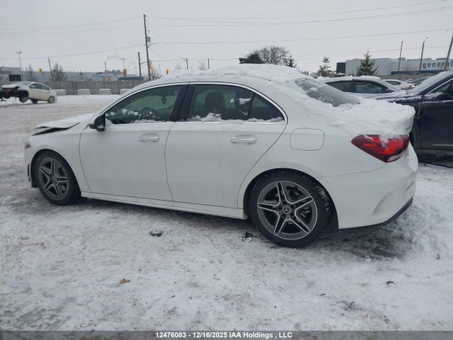 WDD3G4FBXKW001140 Mercedes-Benz A 220 4matic
