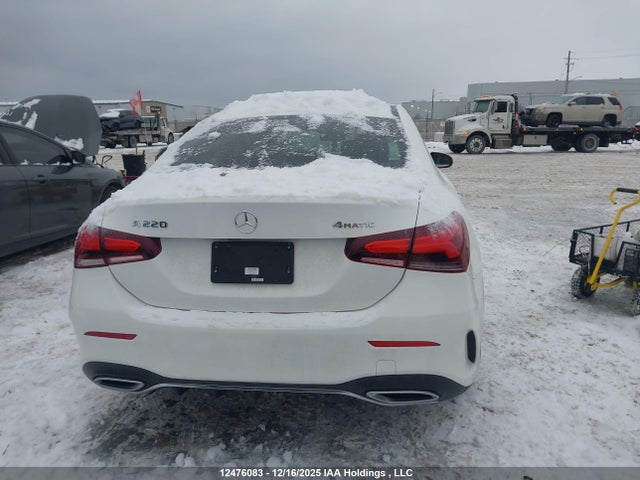 WDD3G4FBXKW001140 Mercedes-Benz A 220 4matic