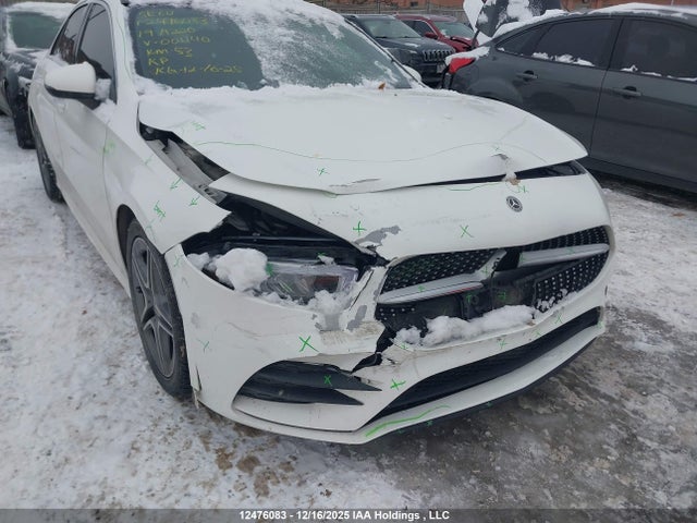 WDD3G4FBXKW001140 Mercedes-Benz A 220 4matic