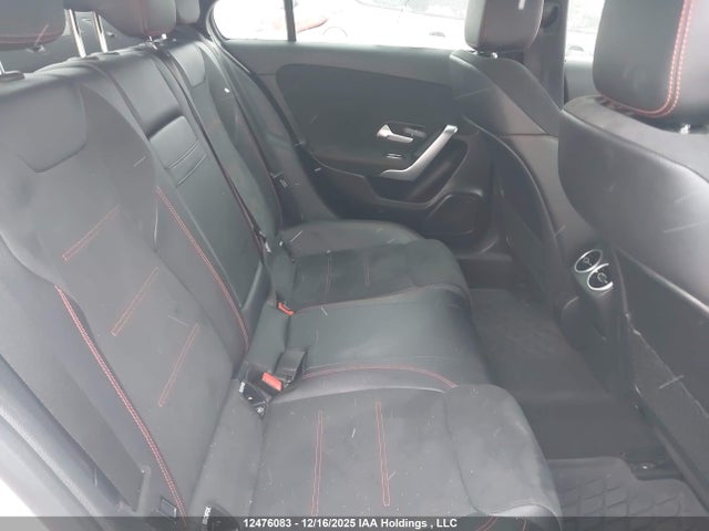 WDD3G4FBXKW001140 Mercedes-Benz A 220 4matic