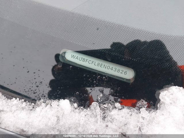 WAUBFCFL8EN043826 Audi A4 PREMIUM
