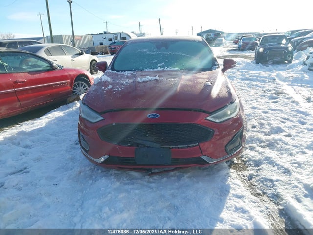 3FA6P0RU2KR191246 Ford Fusion