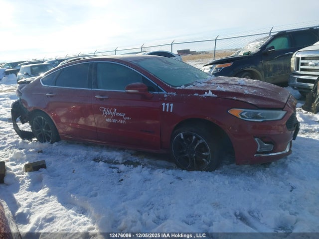 3FA6P0RU2KR191246 Ford Fusion