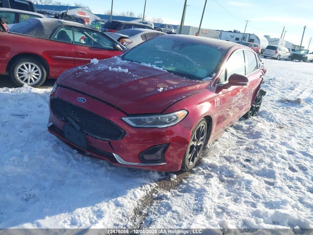 3FA6P0RU2KR191246 Ford Fusion
