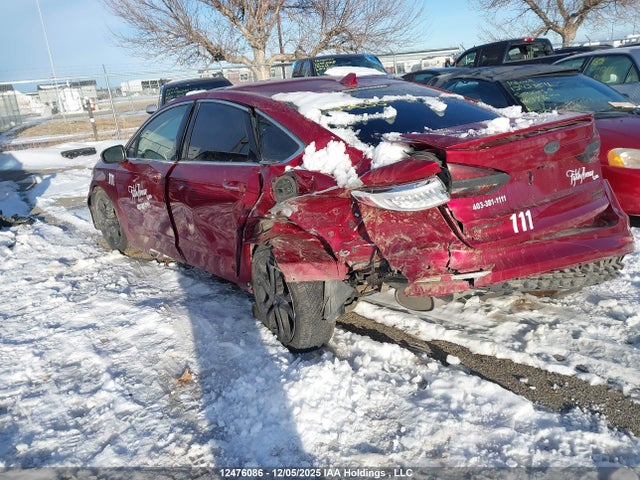 3FA6P0RU2KR191246 Ford Fusion
