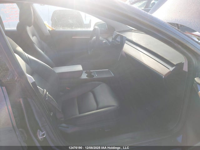 5YJ3E1EA9MF016470 Tesla MODEL 3