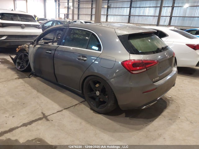 WDD3F4HB5KJ100445 Mercedes-Benz A 250 4matic