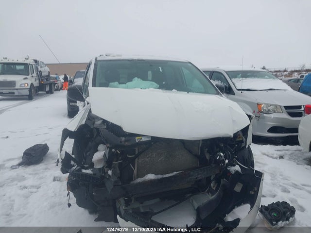 Dodge Grand Caravan 2014 2C4RDGBG2ER139977 Image 12