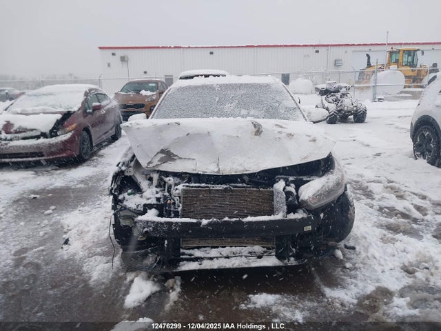 KMHH35LE6LU139069 Hyundai Elantra Gt Preferred Auto