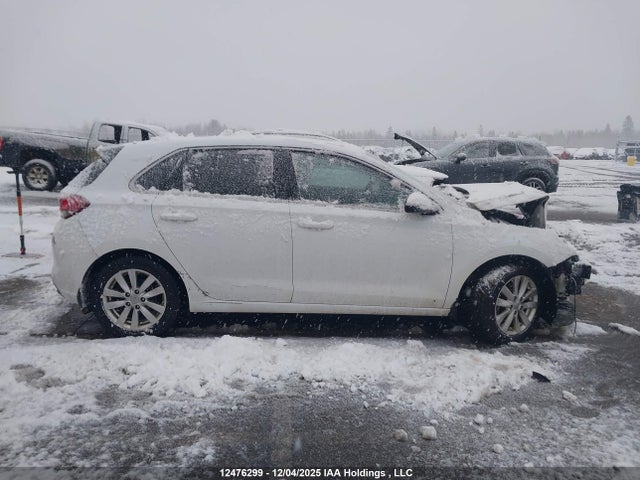 KMHH35LE6LU139069 Hyundai Elantra Gt Preferred Auto