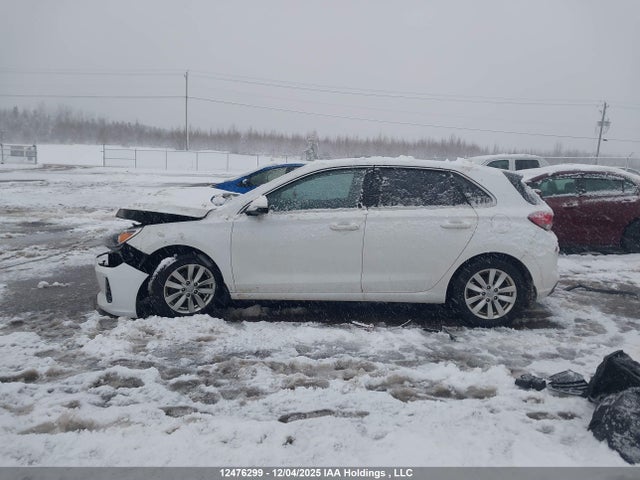 KMHH35LE6LU139069 Hyundai Elantra Gt Preferred Auto
