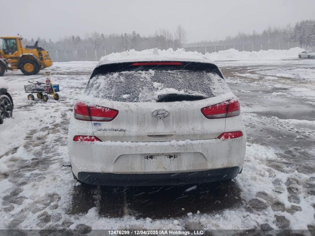 KMHH35LE6LU139069 Hyundai Elantra Gt Preferred Auto