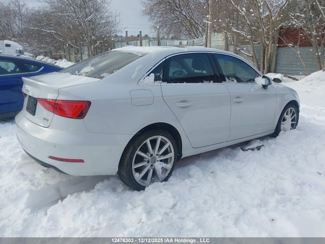 12476303 :رقم المزاد ، WAUCCRFF6F1018409 vin ، 2015 Audi A3 Premium Plus مزاد بيع