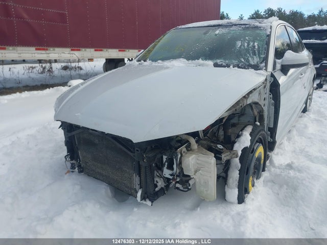 12476303 :رقم المزاد ، WAUCCRFF6F1018409 vin ، 2015 Audi A3 Premium Plus مزاد بيع