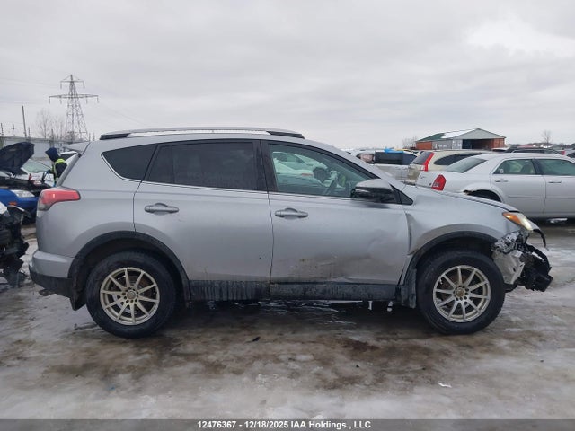 12476367 :رقم المزاد ، 2T3ZFREV6JW422897 vin ، 2018 Toyota Rav4 Le مزاد بيع