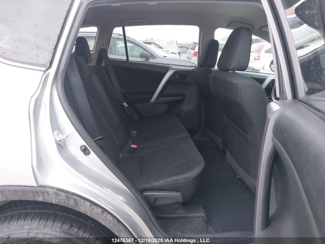 12476367 :رقم المزاد ، 2T3ZFREV6JW422897 vin ، 2018 Toyota Rav4 Le مزاد بيع