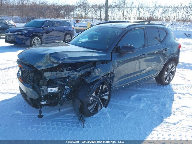 YV4L12UC9T2669240 Volvo Xc40 B5 Plus Dark Theme
