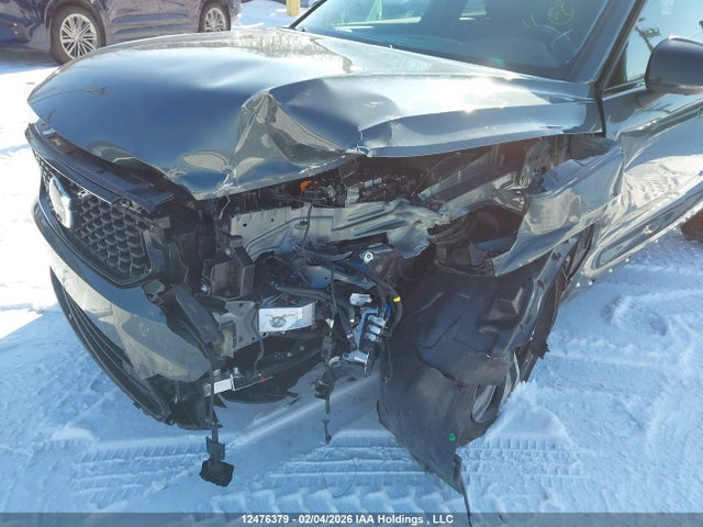 YV4L12UC9T2669240 Volvo Xc40 B5 Plus Dark Theme