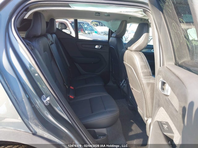 YV4L12UC9T2669240 Volvo Xc40 B5 Plus Dark Theme
