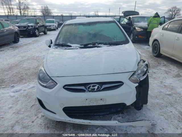 12476409 :رقم المزاد ، KMHCT4AE7DU349639 vin ، 2013 Hyundai Accent Gl مزاد بيع