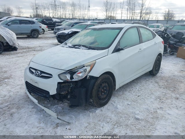 12476409 :رقم المزاد ، KMHCT4AE7DU349639 vin ، 2013 Hyundai Accent Gl مزاد بيع