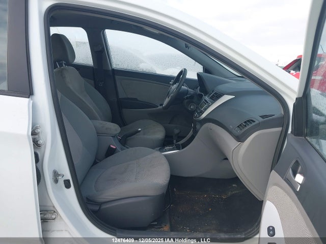 12476409 :رقم المزاد ، KMHCT4AE7DU349639 vin ، 2013 Hyundai Accent Gl مزاد بيع
