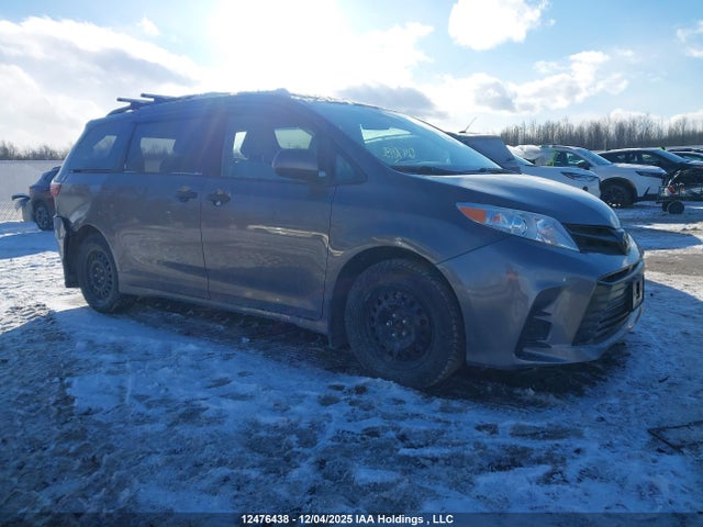 Продажа на аукционе авто 2019 Toyota Sienna 7-passenger, vin: 5TDZZ3DCXKS011820, номер лота: 12476438